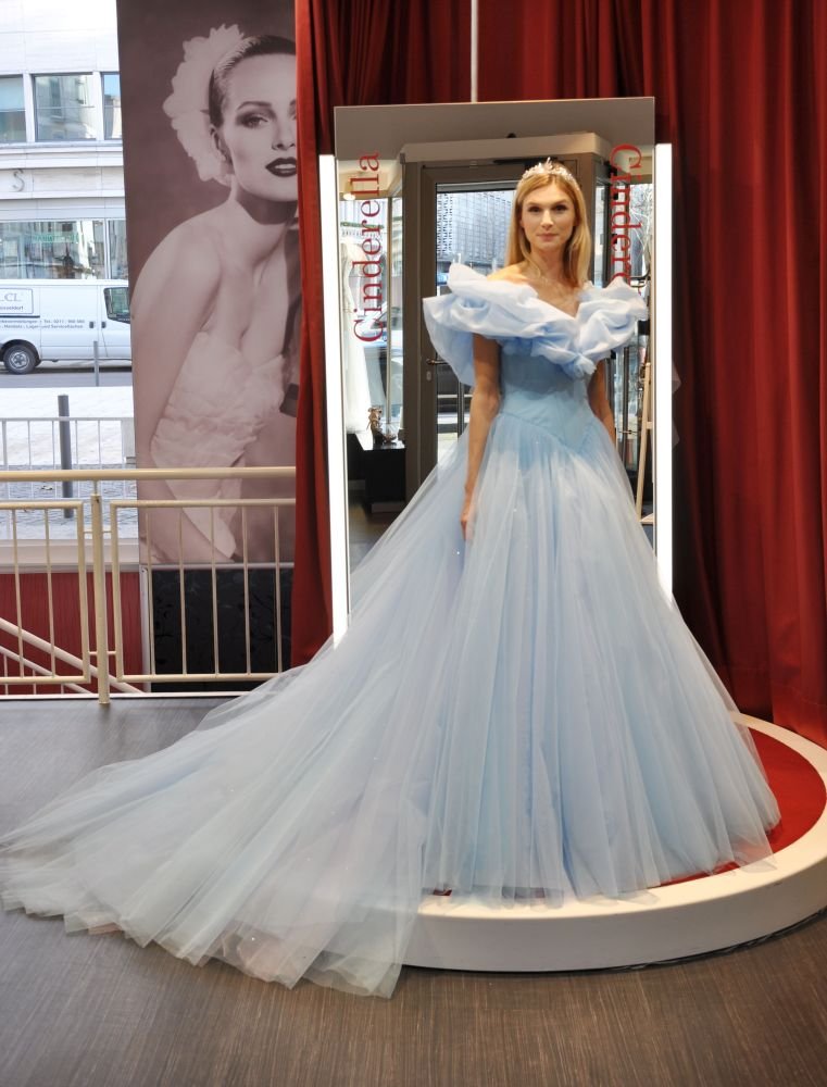 Cinderella Brautmode Köln Cinderella Kleid