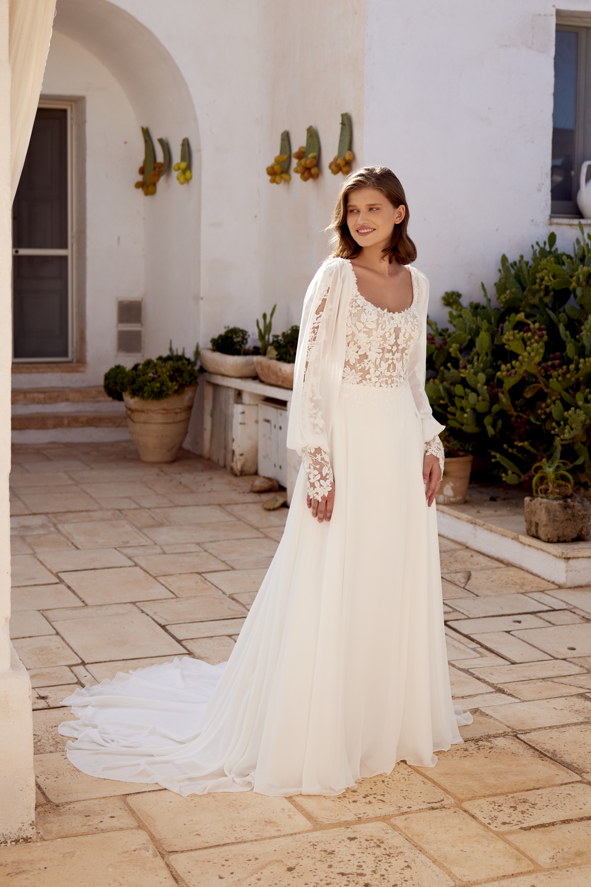 Moderne Boho Brautkleider bei Cinderella Brautmode Köln